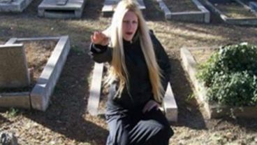 magen publicada por el sitio Acción Antifascista Mar del Plata en Facebook para denunciar a una profesora que defendió a Hitler en clase.