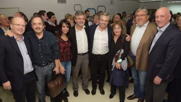 El socialismo reunió al arco opositor en el Cemupro de Buenos Aires.