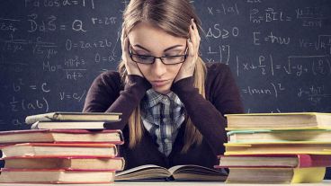 Ponerse a preparar un examen a último momento ocurre muy a menudo.