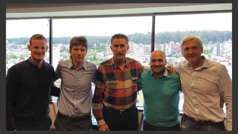 Bauza con la dirigencia canalla en Ecuador.