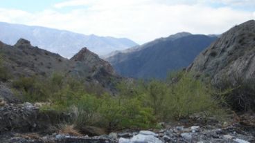El cerro Pachaco, de casi 3200 metros de altura, donde se accidentó el rosarino.