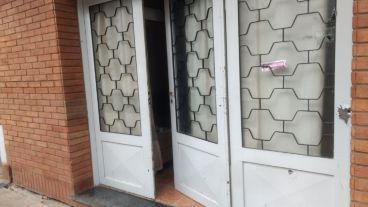 Otra vez balas en el frente de la casa de Vidal.