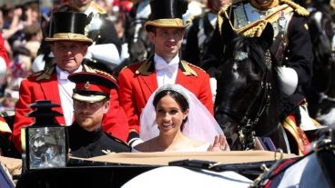 Los flamantes esposos pasearon en carruaje.