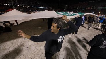 Desde temprano, fanáticos de todo el país llegaron al Coloso a disfrutar de la banda de Mataderos.