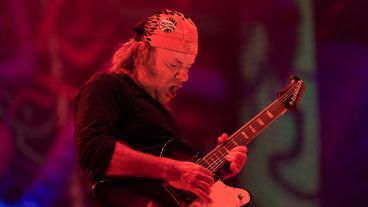 La Renga en el estadio de Newell´s este sábado ante una multitud.