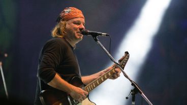 La Renga en el estadio de Newell´s este sábado ante una multitud.