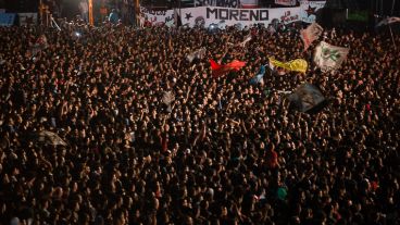 La Renga en el estadio de Newell´s este sábado ante una multitud.