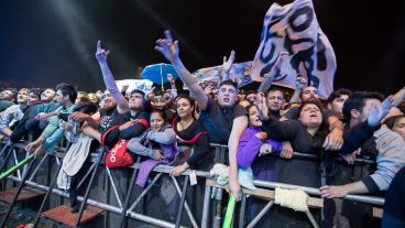 La Renga en el estadio de Newell´s este sábado ante una multitud.