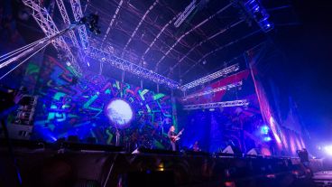 La Renga en el estadio de Newell´s este sábado ante una multitud.