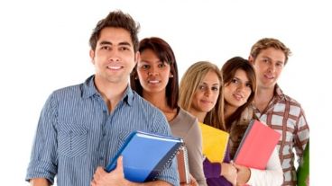 Los estudiantes tienen la oportunidad de conocer de primera mano cómo funciona el mundo real.