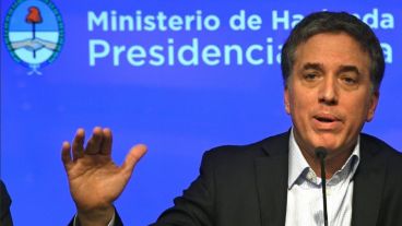 Dujovne: "No haremos ningún anuncio hasta decidir las medidas".