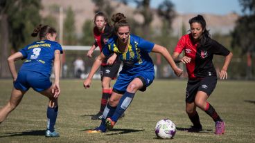 El partido fue de ida y vuelta y terminó en empate.
