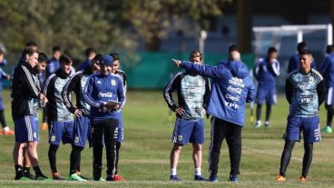 Los jugadores hicieron el pedido y el técnico aceptó.