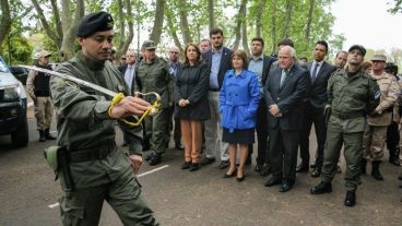 Bullrich en el arribo de gendarmes de 2016.