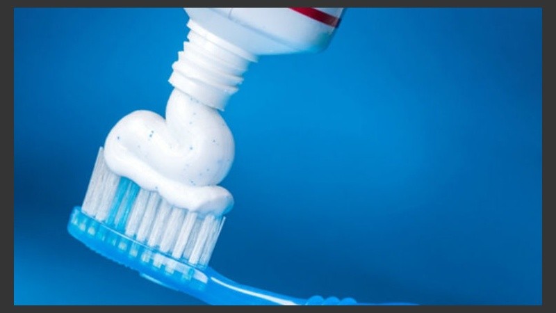 Aunque no nos traguemos el dentífrico, igualmente el organismo puede verse afectado.