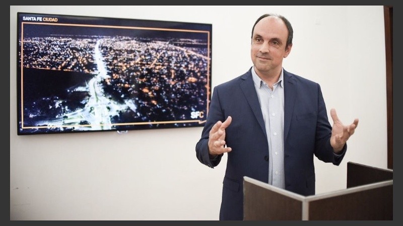 El intendente de Santa Fe se refirió a las tarifas de la EPE.