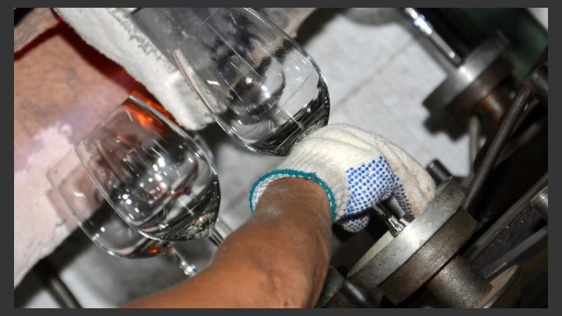 Buscan reparar el horno y volver a producir. 