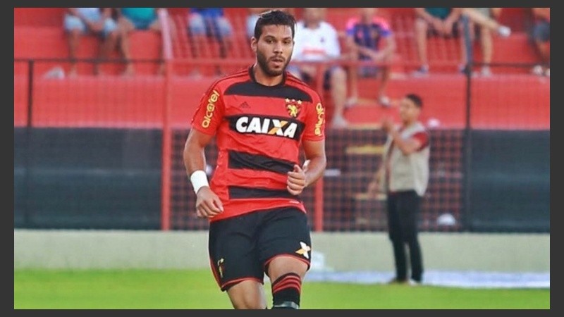 Henríquez juega en Sport Recife.