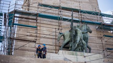 Aún siguen las obras en el Monumento.