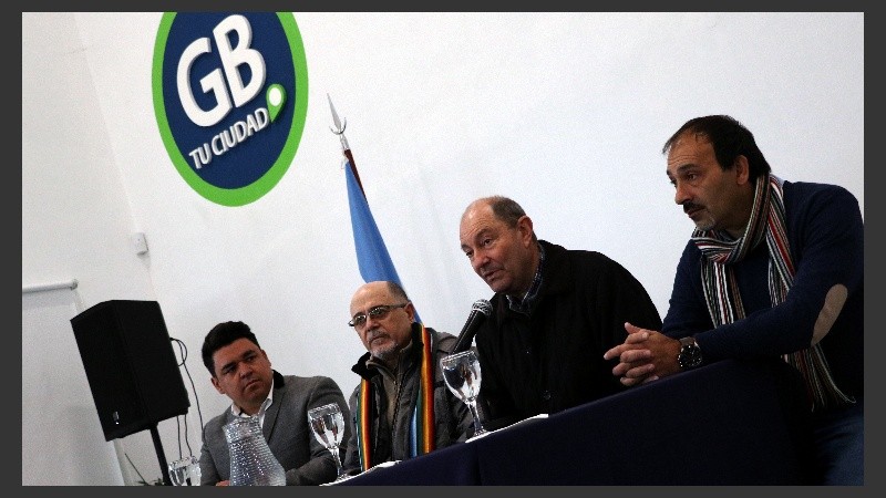 Del encuentro también participaron miembros del Gabinete Municipal y concejales.