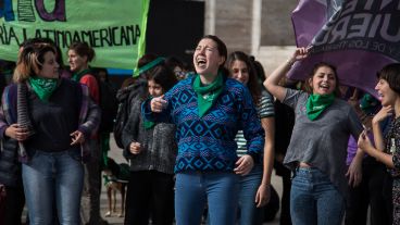 Los festejos continuaron en el Monumento a la Bandera.