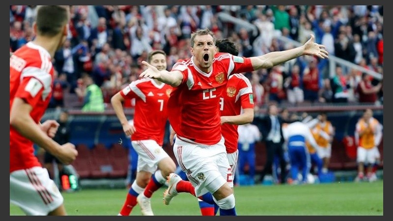 Rusia abrió el Mundial en su casa con una goleada. 