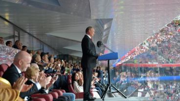 El presidente Putin dando su discurso de apertura del Mundial.