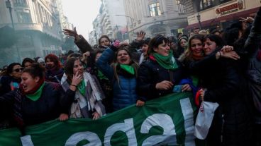 El proyecto que obtuvo la media sanción fue girado al Senado para su tratamiento y votación.