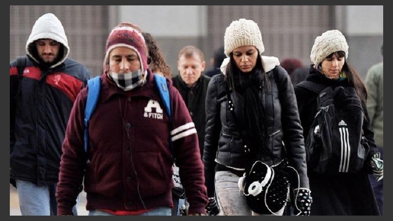 Poncho para la calle o manta corta para cuidar las rodillas en casa.