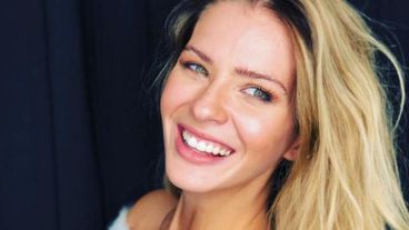 Feliz en este momento especial de su vida.