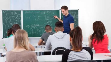 En clases hay que evitar un tono monótono y cansino porque provoca que el alumno deje de escuchar.