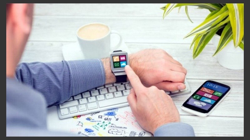 Ya no llevamos relojes de pulsera. Ahora llevamos pulseras de reloj - tecnovedosos.com