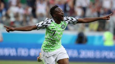El nigeriano ya le marcó a Argentina en el Mundial de Brasil 2014.