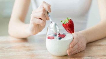 El objetivo futuro de los investigadores es determinar cuáles son los compuestos del yogurt que aportan los beneficios.