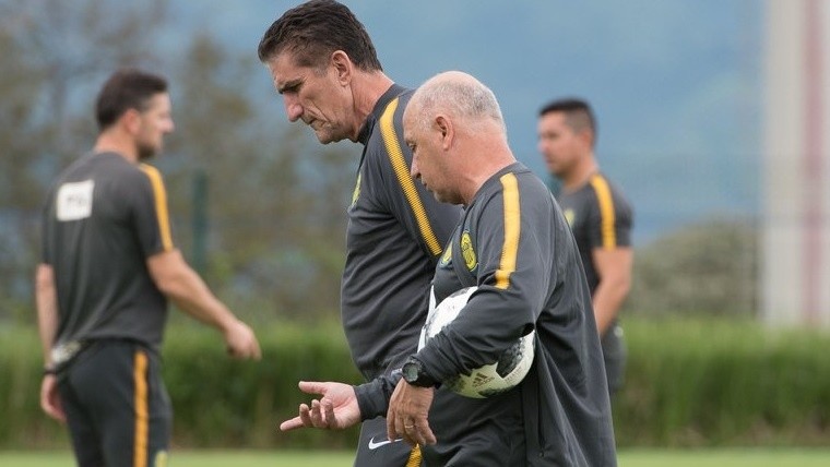 Bauza y Di Leo comandan los trabajos.