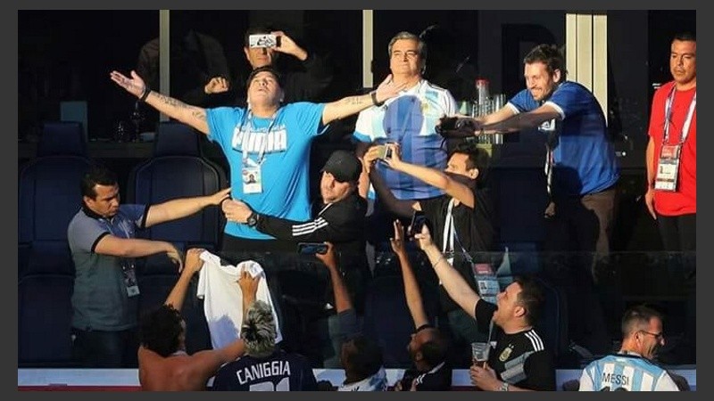 Diego vivió el partido con mucha intensidad. 