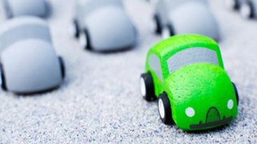 La modalidad de alcance del programa se basa en trabajar una escuela tanto de nivel primario como secundario por distrito.