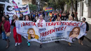 La manifestación se realizó en las calles céntricas de la ciudad.