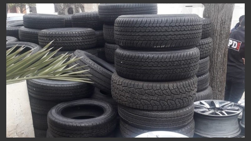 Los neumáticos se robaban en Rosario y se fraccionaban en otras localidades.