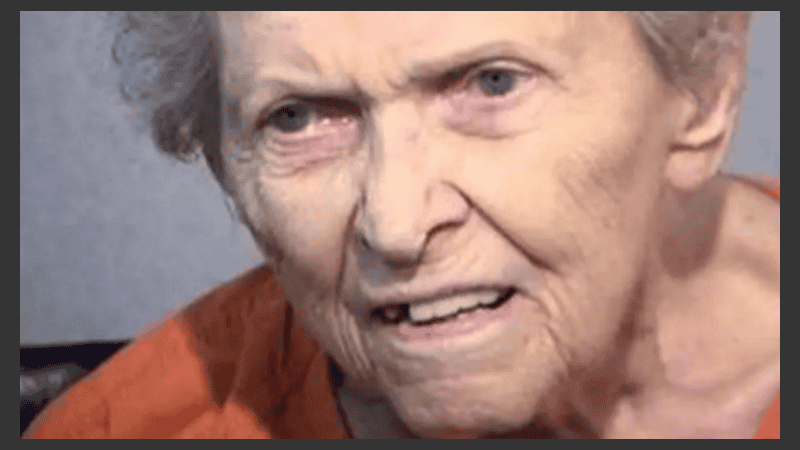 La anciana fue detenida.