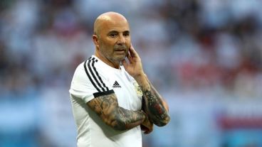 Sampaoli continuará por ahora al frente de la selección.
