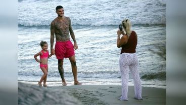 Mauro Icardi y Wanda Nara en Ibiza.