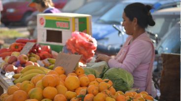 La feria de Rouillón y Maradona sumó 22 cuadras en los últimos dos años.