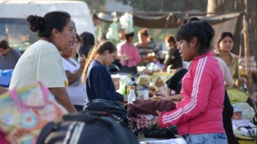 La feria de Rouillón y Maradona sumó 22 cuadras en los últimos dos años.