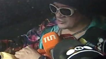 El momento en que Álvarez ingresa a la comisaría.