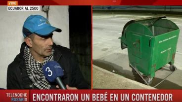 El hombre que encontró el niño al lado de un contenedor.