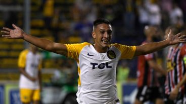 Toda la felicidad del pibe Maziero.