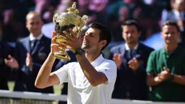 Con este título, Djokovic quedó a un Gran Slam de Pete Sampras, cuatro de Nadal y siete de Federer.