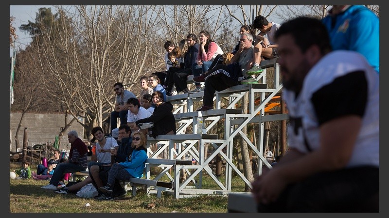 Postales de un partido de fútbol americano en Rosario.