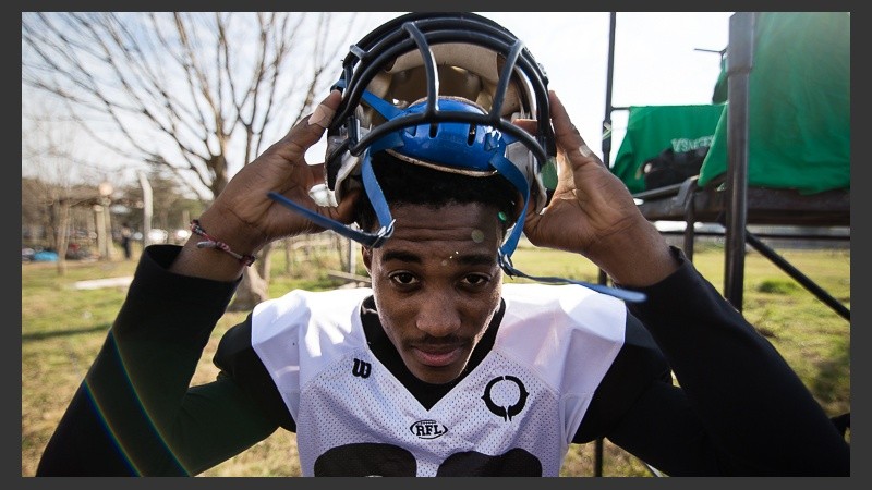 Postales de un partido de fútbol americano en Rosario.